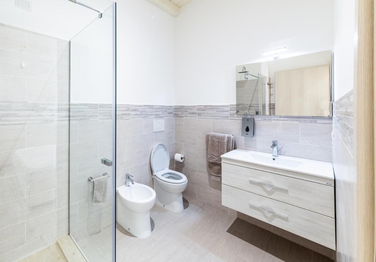 La Promenade Rooms & Suites 奧爾比亞 外观 照片